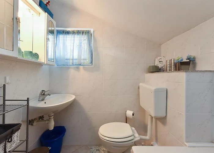 Appartement Mladen 1860 *