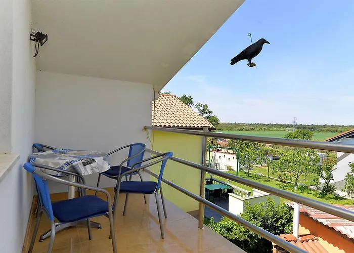 Mladen 1860 Apartman *