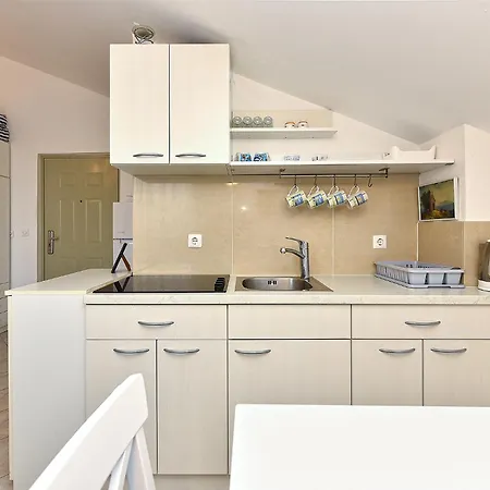 Mladen 1860 Apartment *